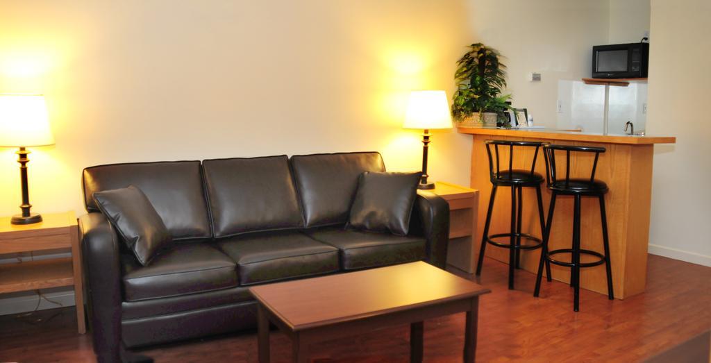 Travelodge By Wyndham Simcoe Quarto foto